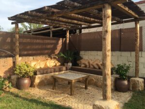 zona chill-out en jardín de la Casa Rural en Saldaña de Ayllón